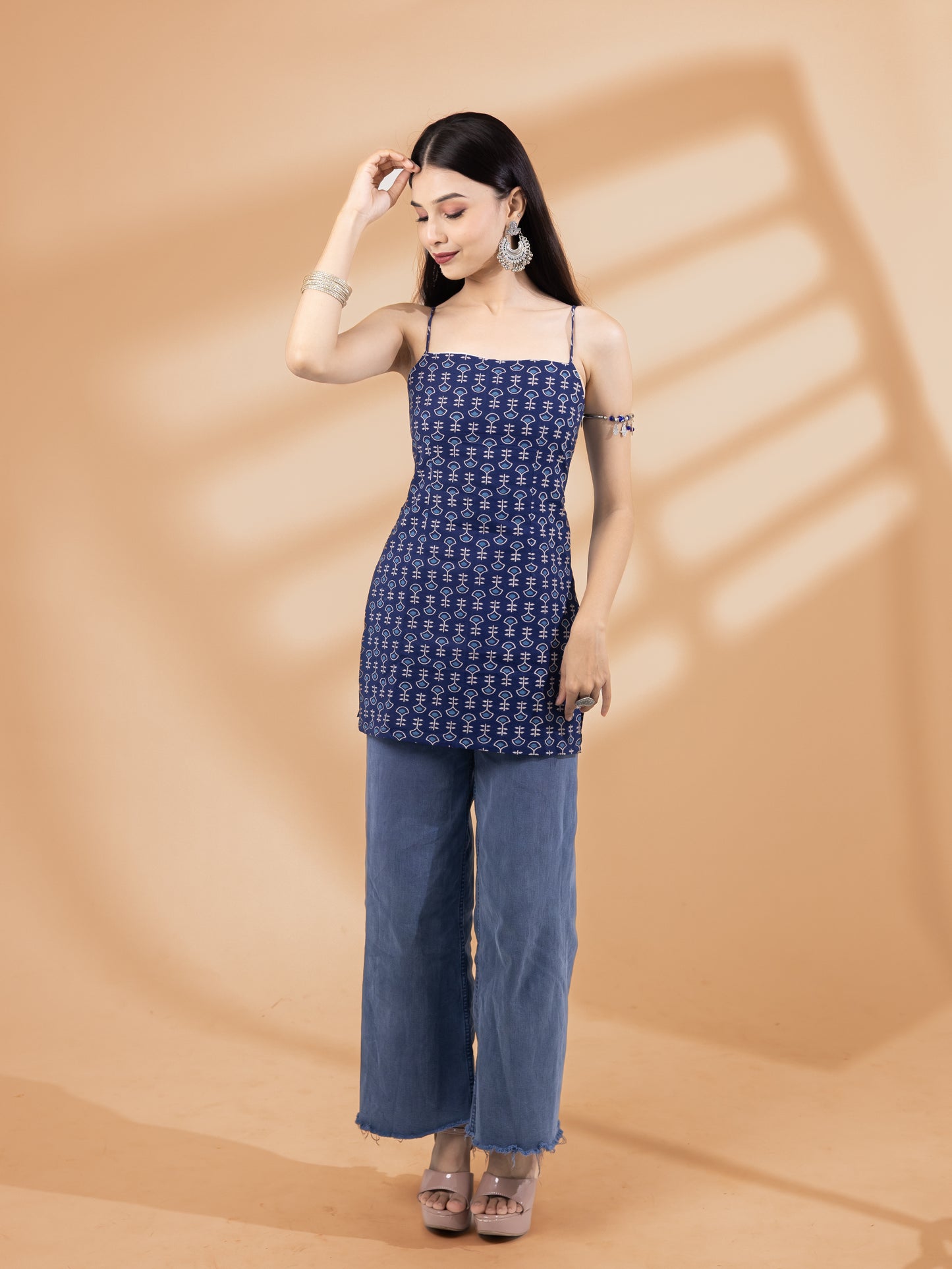 Taruja Indigo Spaghetti Blue Strap Kurti