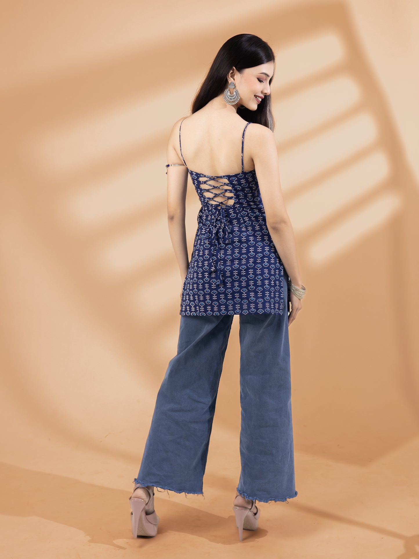 Taruja Indigo Spaghetti Blue Strap Kurti