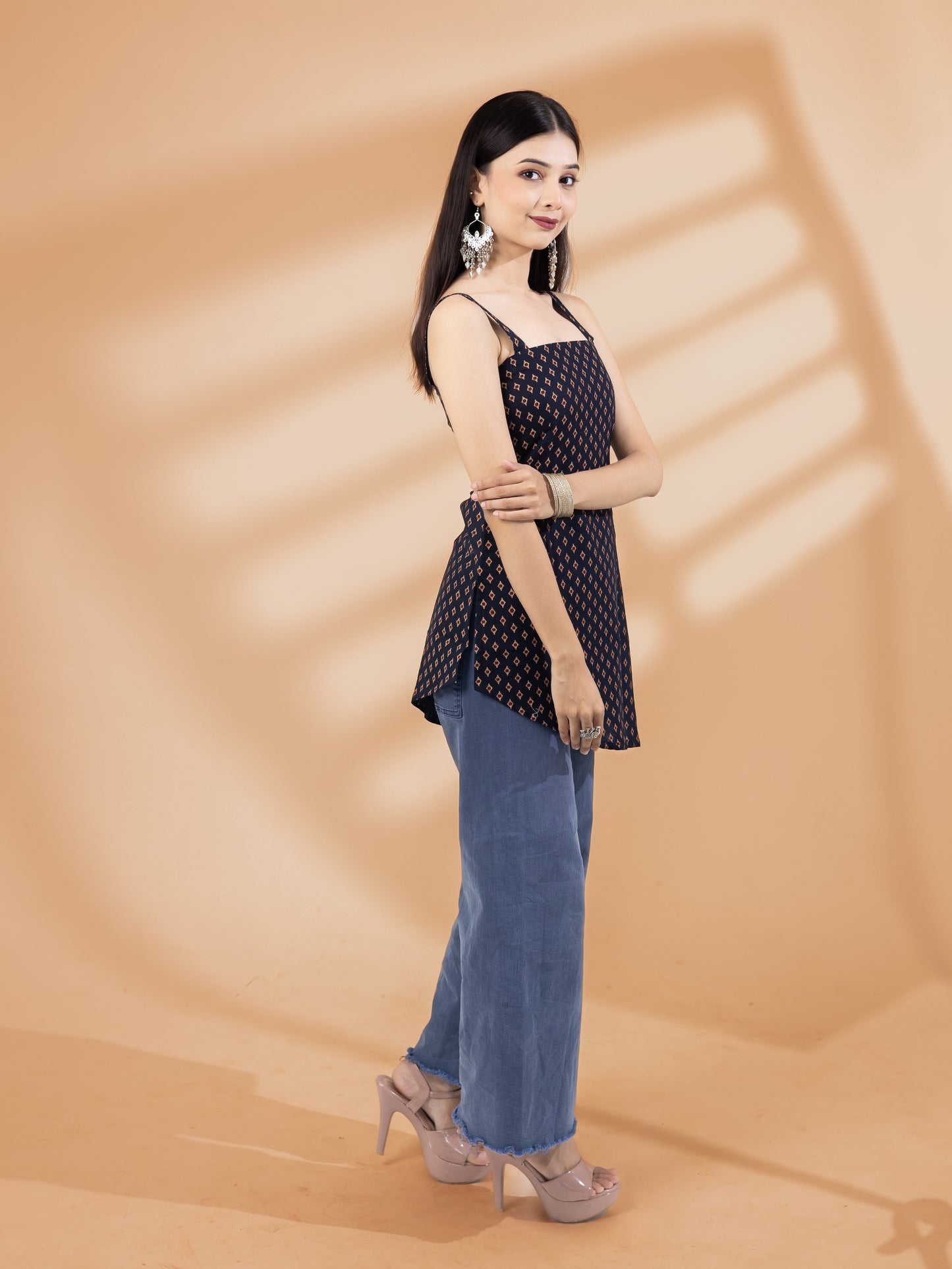 Kairavi Navy Blue Buti Strap Short Kurti