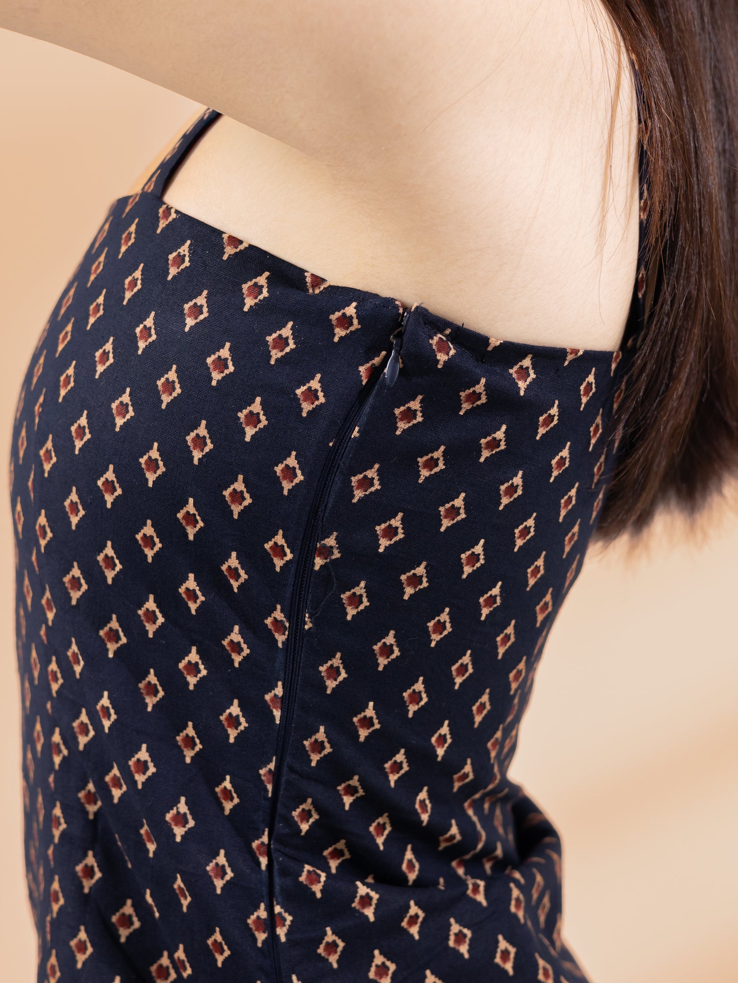 Kairavi Navy Blue Buti Strap Short Kurti