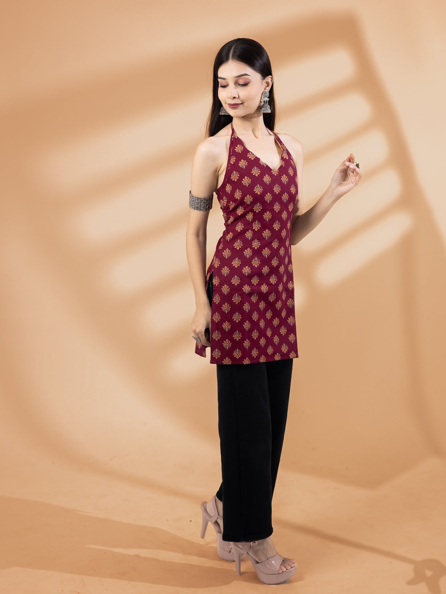 Vyanika Maroon Buti Print Kurti